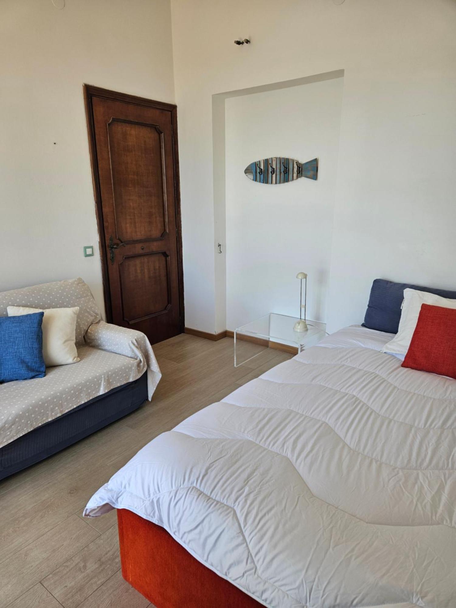 Villa Degli Ulivi - Free Parking Леричи Экстерьер фото
